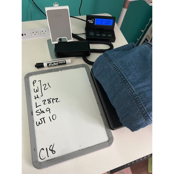 VTG Effeci Denim Short Sleeve Blouse Top Embroidered Dogs/Puppies Size XL - Picture 7 of 7